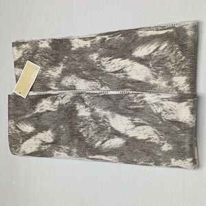 Michael Kors Authentic knit Infinity Scarf gray/white Reversible MK logo
